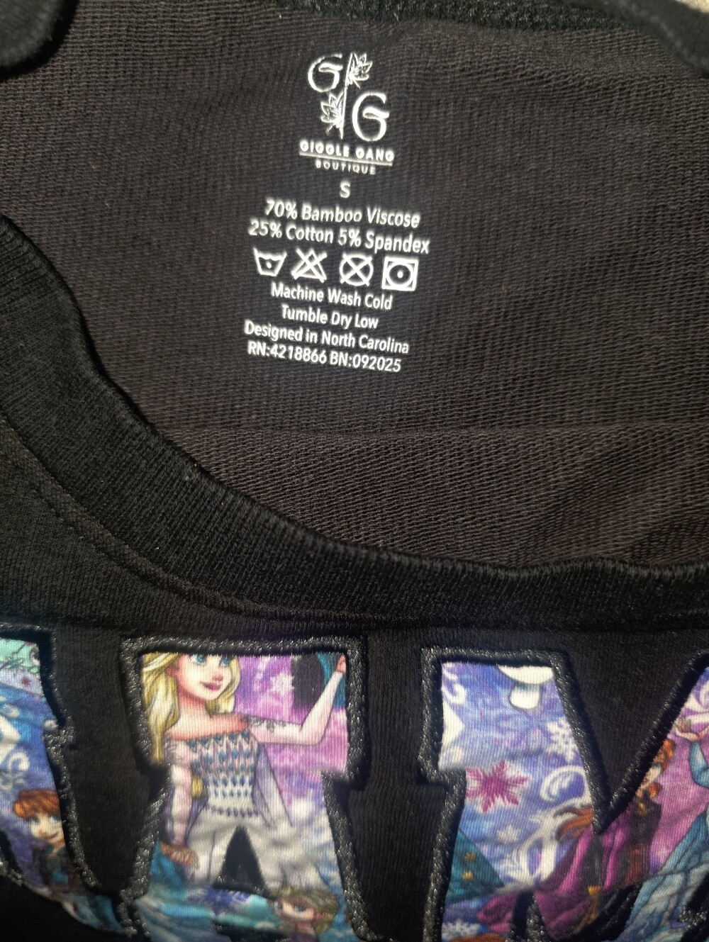 OG Giggle Gang Boutique FROZEN Mama Crewneck - Picture 2 of 3